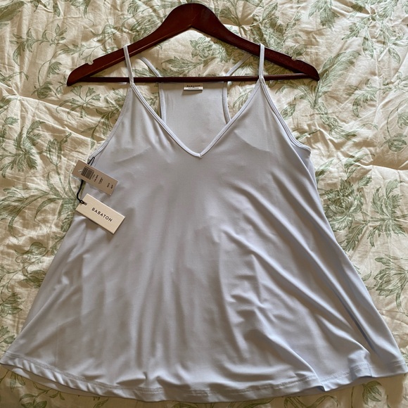 Babaton Brand NWT tank top - Picture 5 of 5